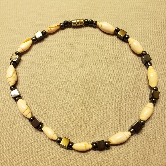 Wisconsin Monarch's Handcrafted Ankle Bracelet - Picture 2 of 3